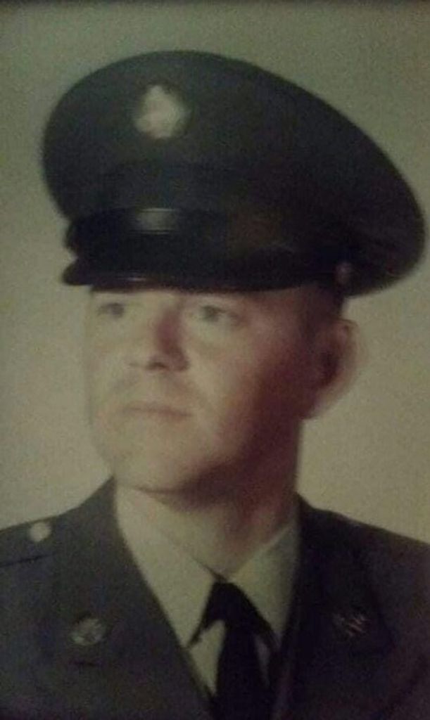 Floyd Leon Dennis Profile Photo