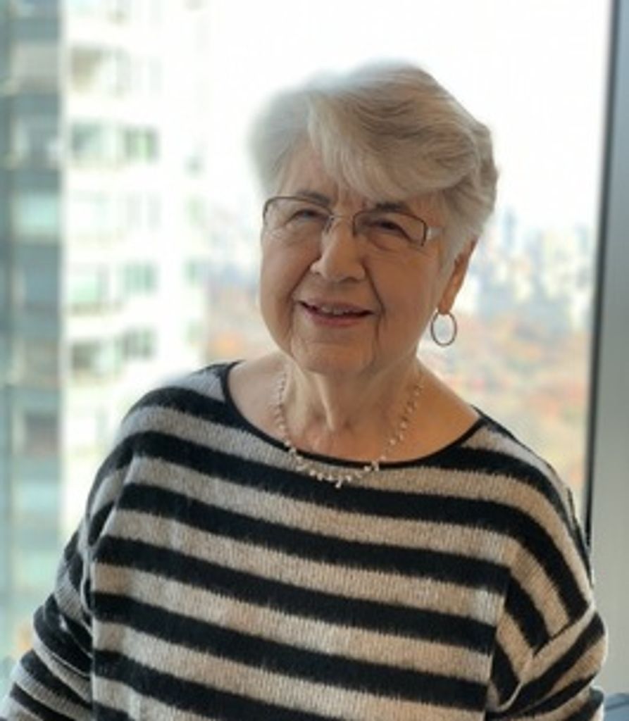 Roberta Jones