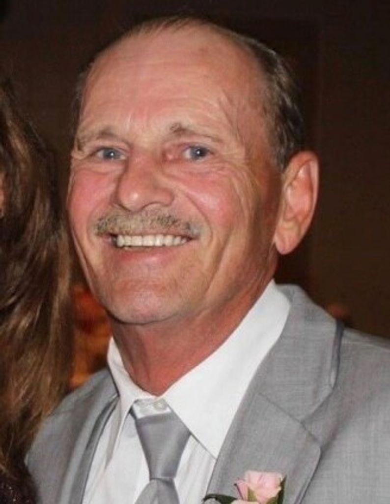 Robert            "Bob" L. Crosby