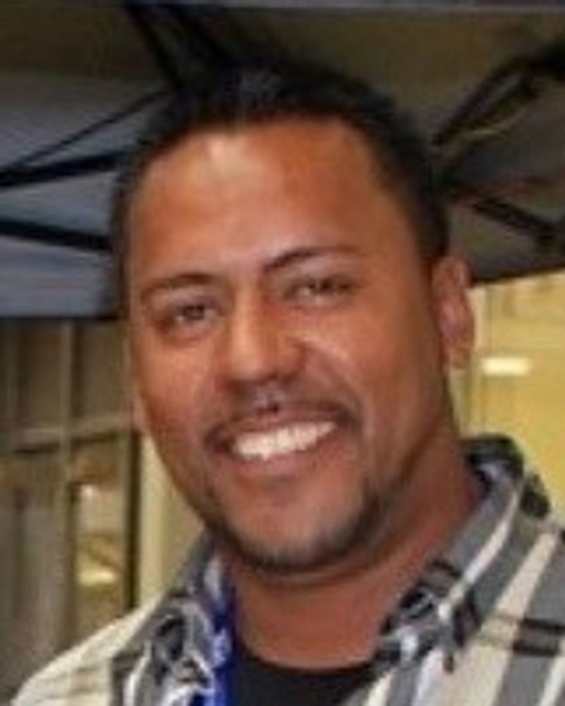 Hector L. Sierra Profile Photo