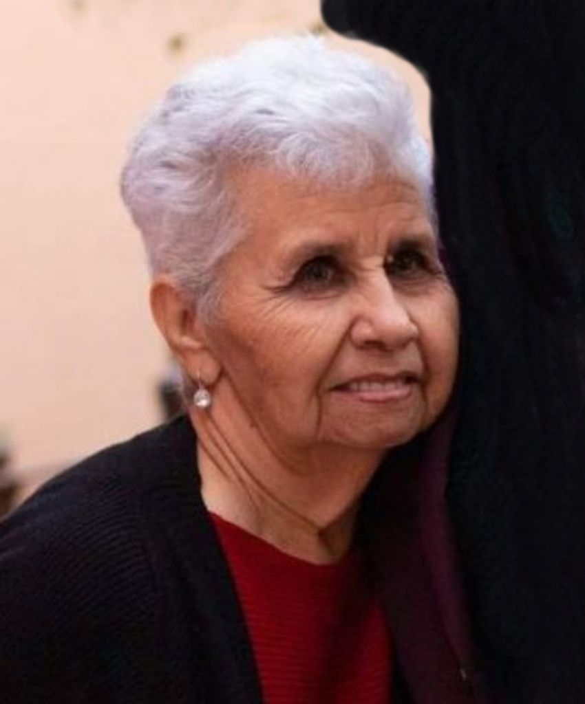 Julia Ysquierdo Profile Photo