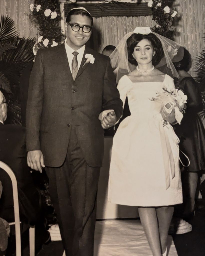 Helene Lipton Obituary July 18, 2024 - Goldsteins Funeral