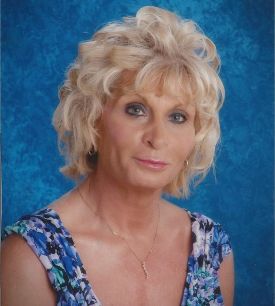 Donna Warren