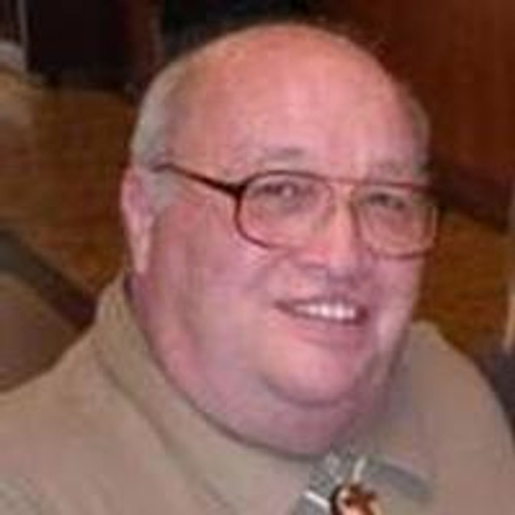 Russell L Richards