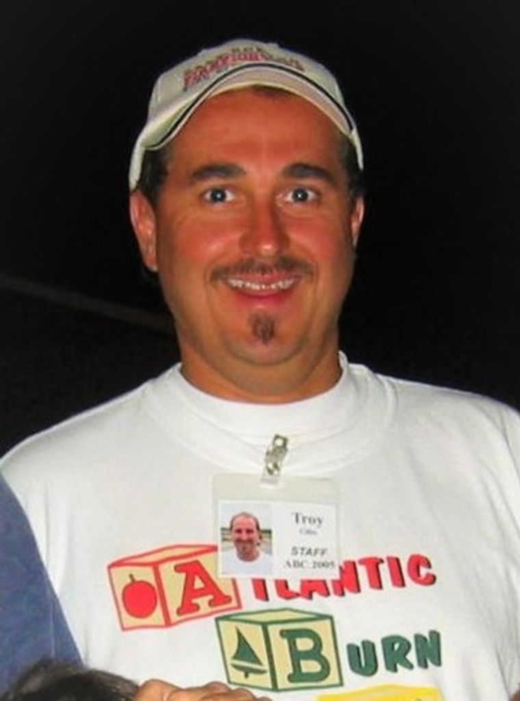 Troy William Giles Profile Photo