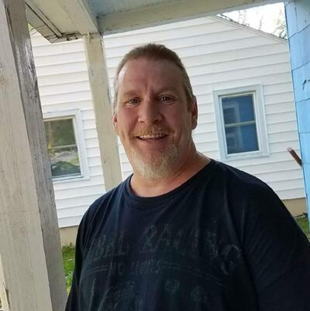 Christopher L. Ellis Profile Photo