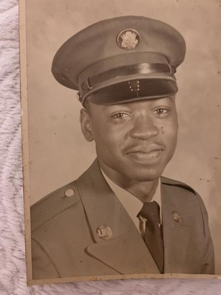 Jerome Leon Benford Profile Photo