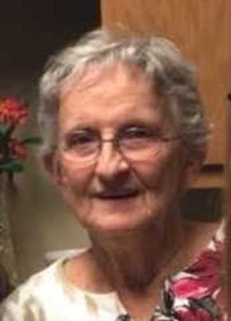 Clara Gibbs Profile Photo