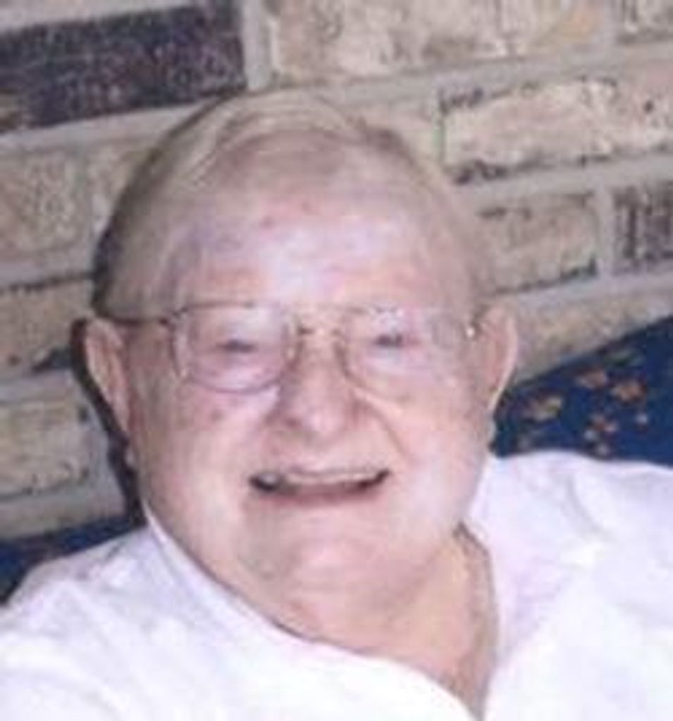 Lloyd Â€Œredâ€ C. Richardson