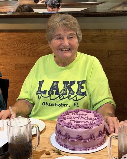 Kay Frances Holt's obituary image
