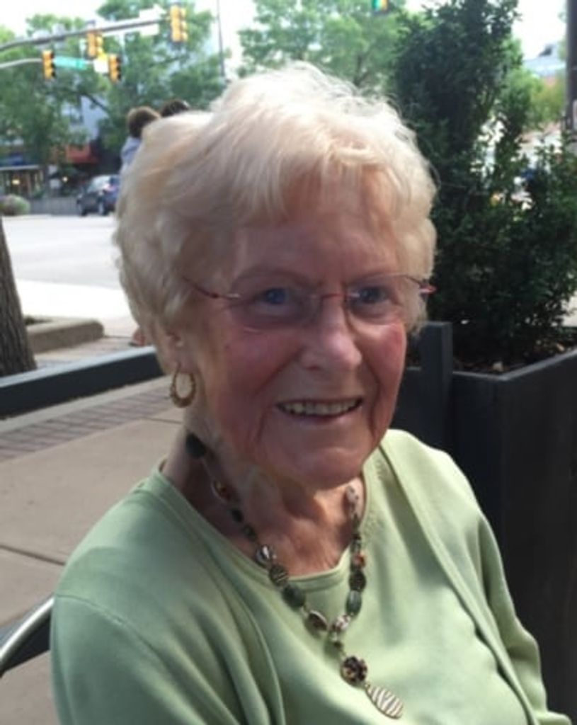 Mary Lou Kershisnik Profile Photo