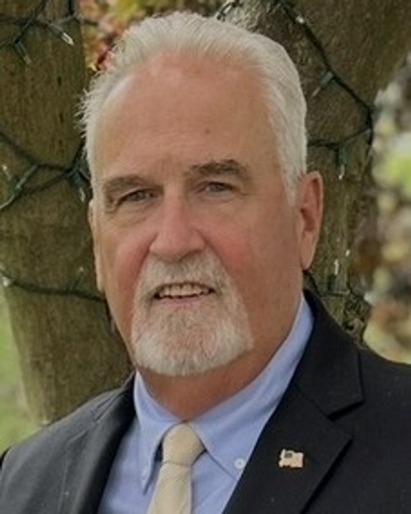 Daniel J. McDade Profile Photo