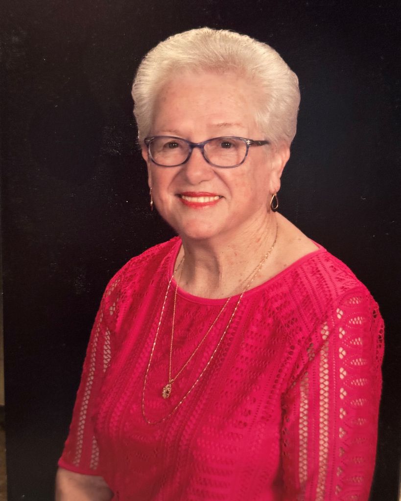 Dora Andersen Profile Photo