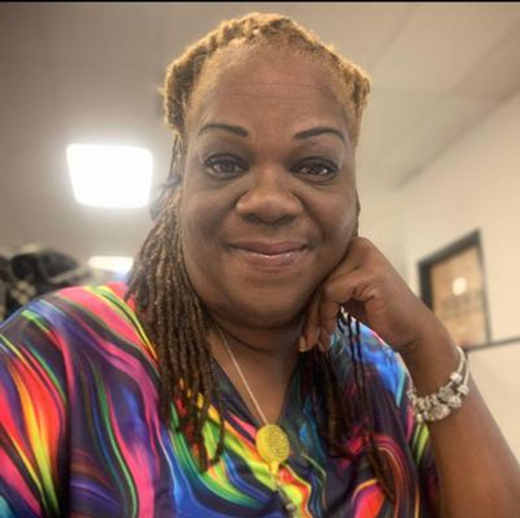 Ms. April Lashawn Holton Profile Photo