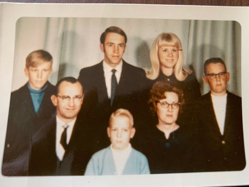 Doylene B. (Breedlove)  Robinson photo gallery thumbnail 2 of 23