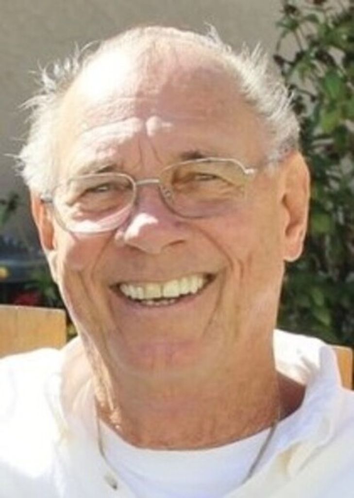 Larry Alvarez Profile Photo