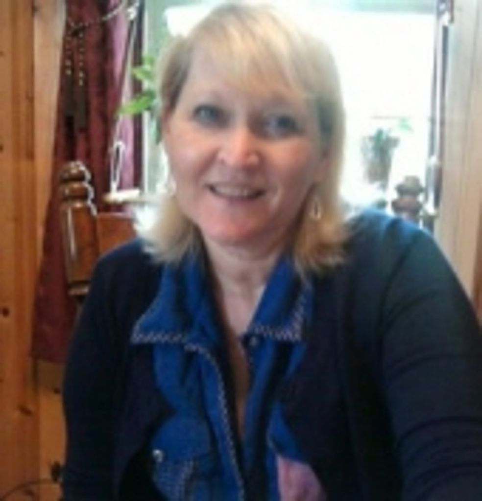 Lisa Yates