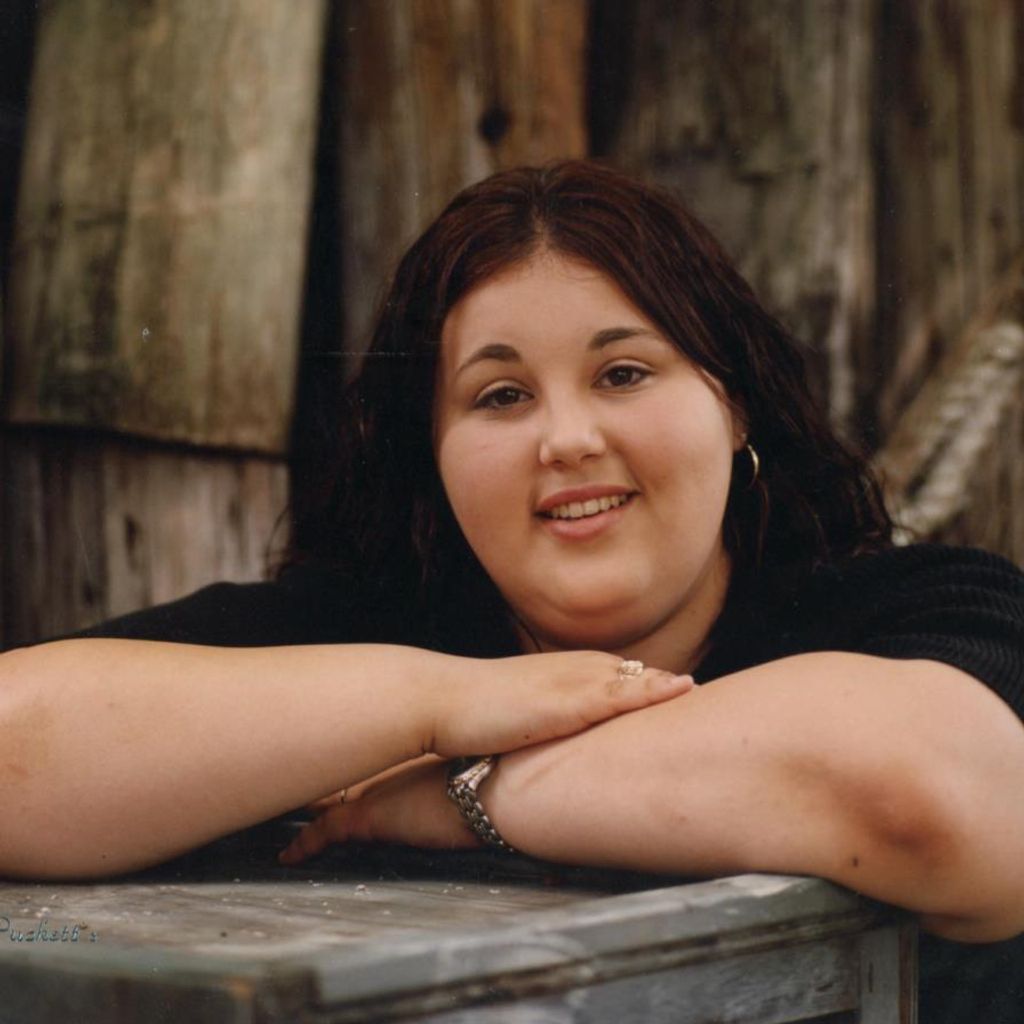 Katie Leigh Willard Hall & Unborn Baby