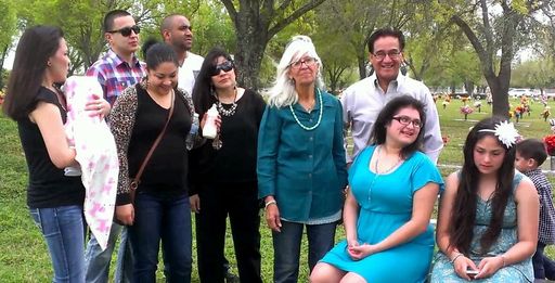 Yolanda C. Gonzalez photo gallery thumbnail 208 of 357