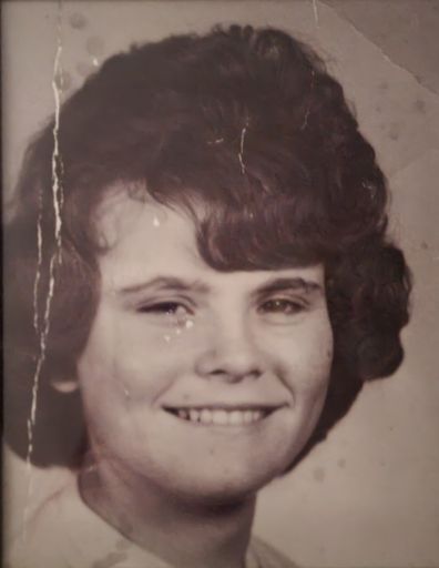 Zola Mae Dean photo gallery thumbnail 4 of 64