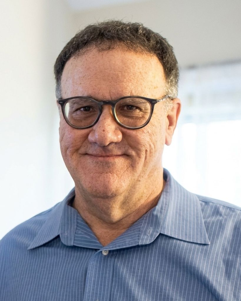 Robert Gibson Profile Photo