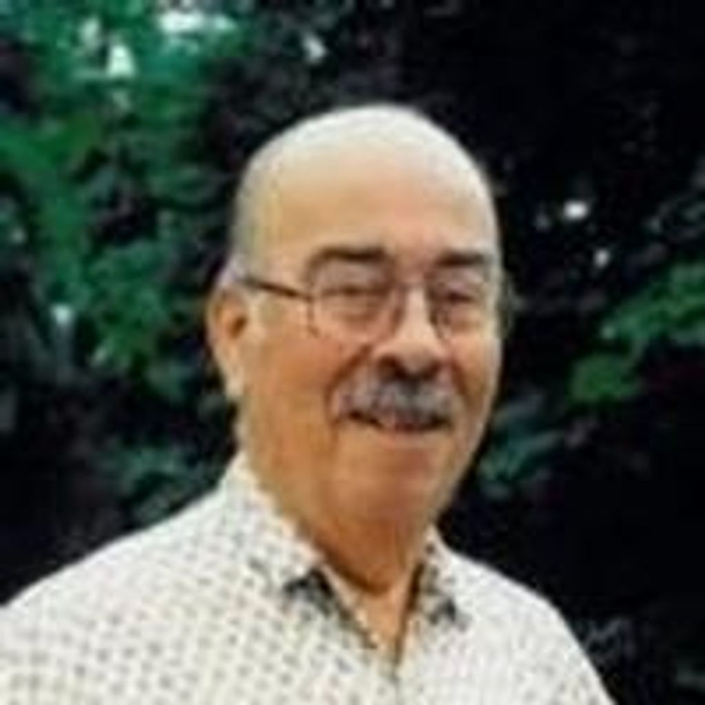 Daniel R. Navarro