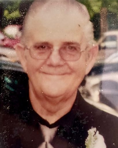 John Edward Amtsberg's obituary image