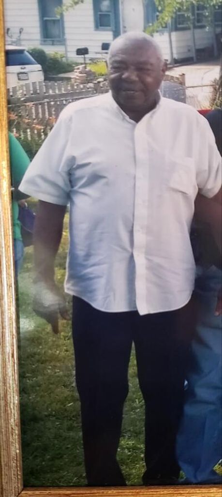 Mr. William Earl Battle