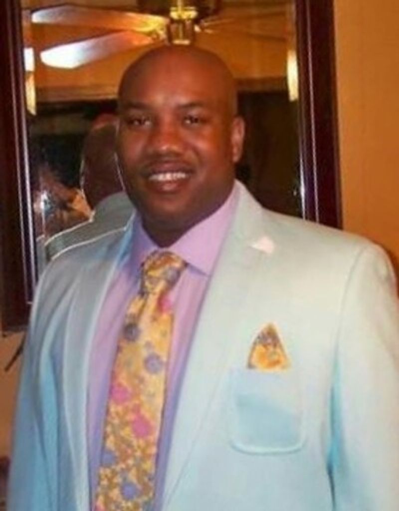 Mr. Walter L. Roberson Profile Photo