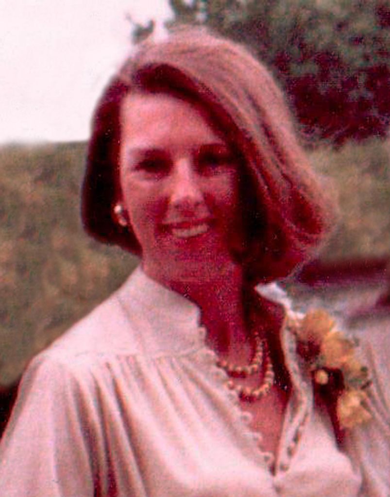 Carol Gay Curtiss Dewart Profile Photo
