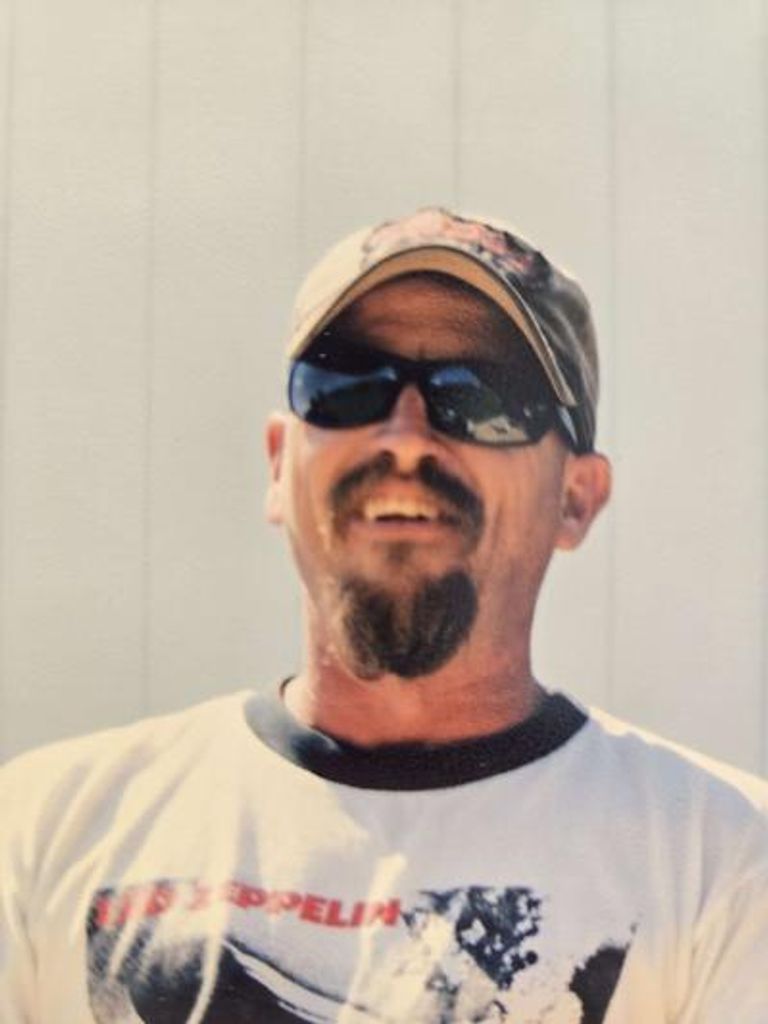 Damon Lee Riggle Profile Photo
