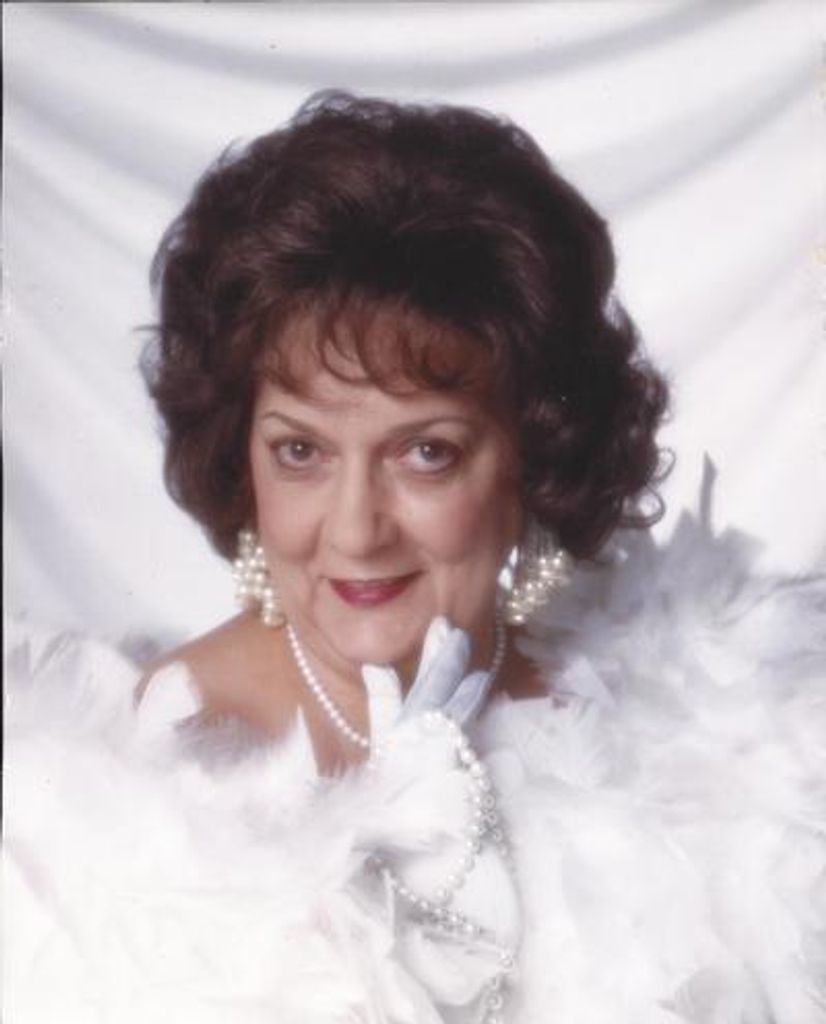 Julia Rose Fields Profile Photo