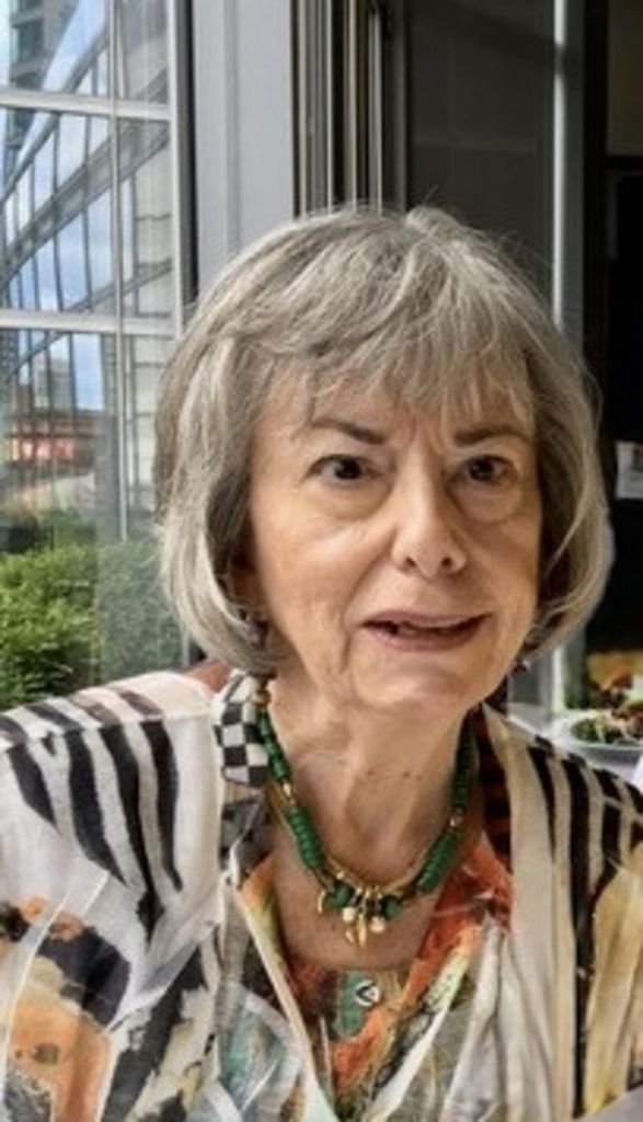 Joanne Paris Julian Profile Photo