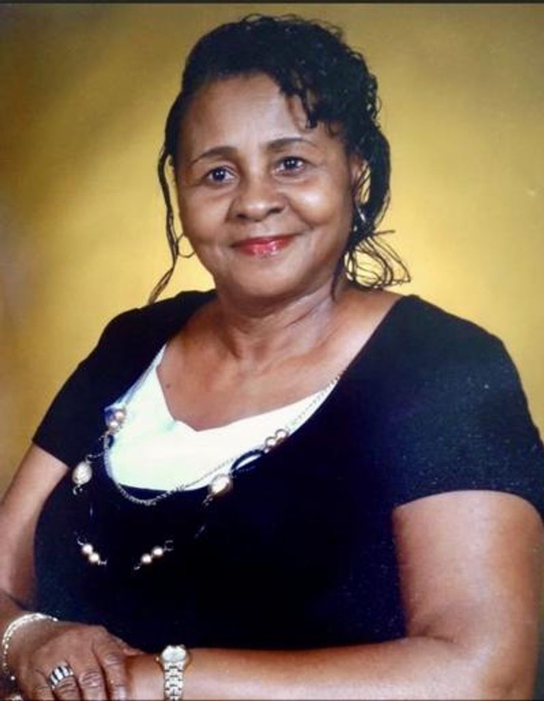 Valda Dinnall Profile Photo