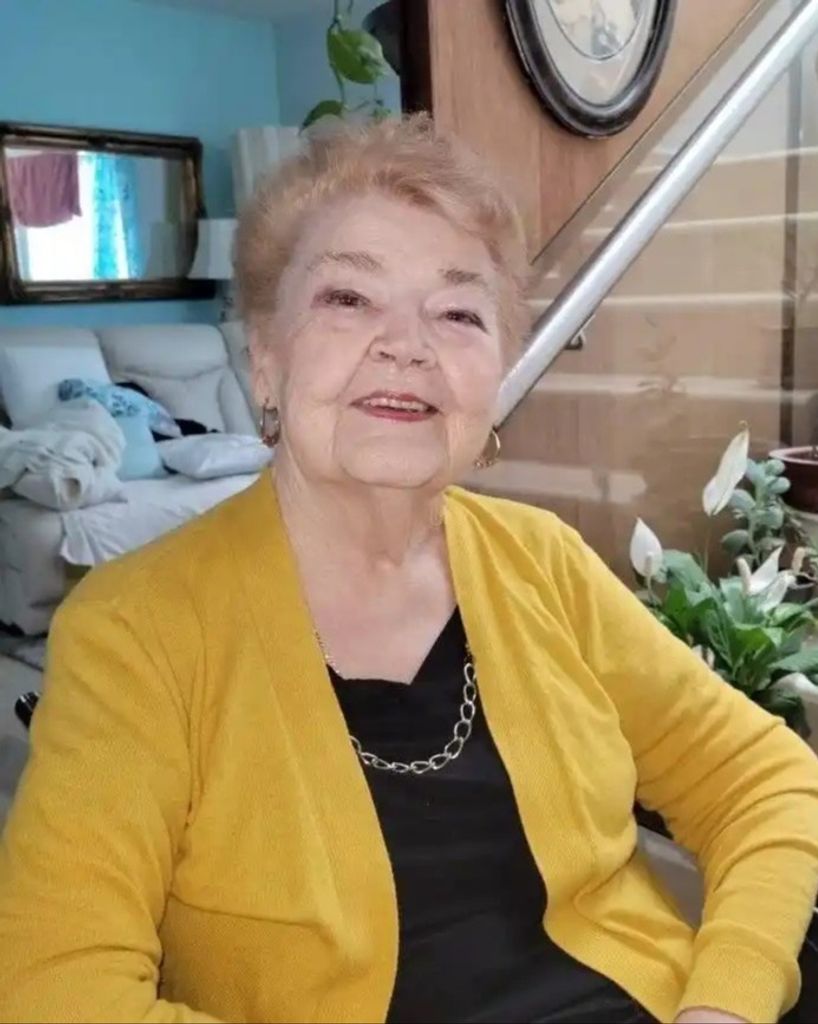 Patricia Anita Hoger Burza Profile Photo