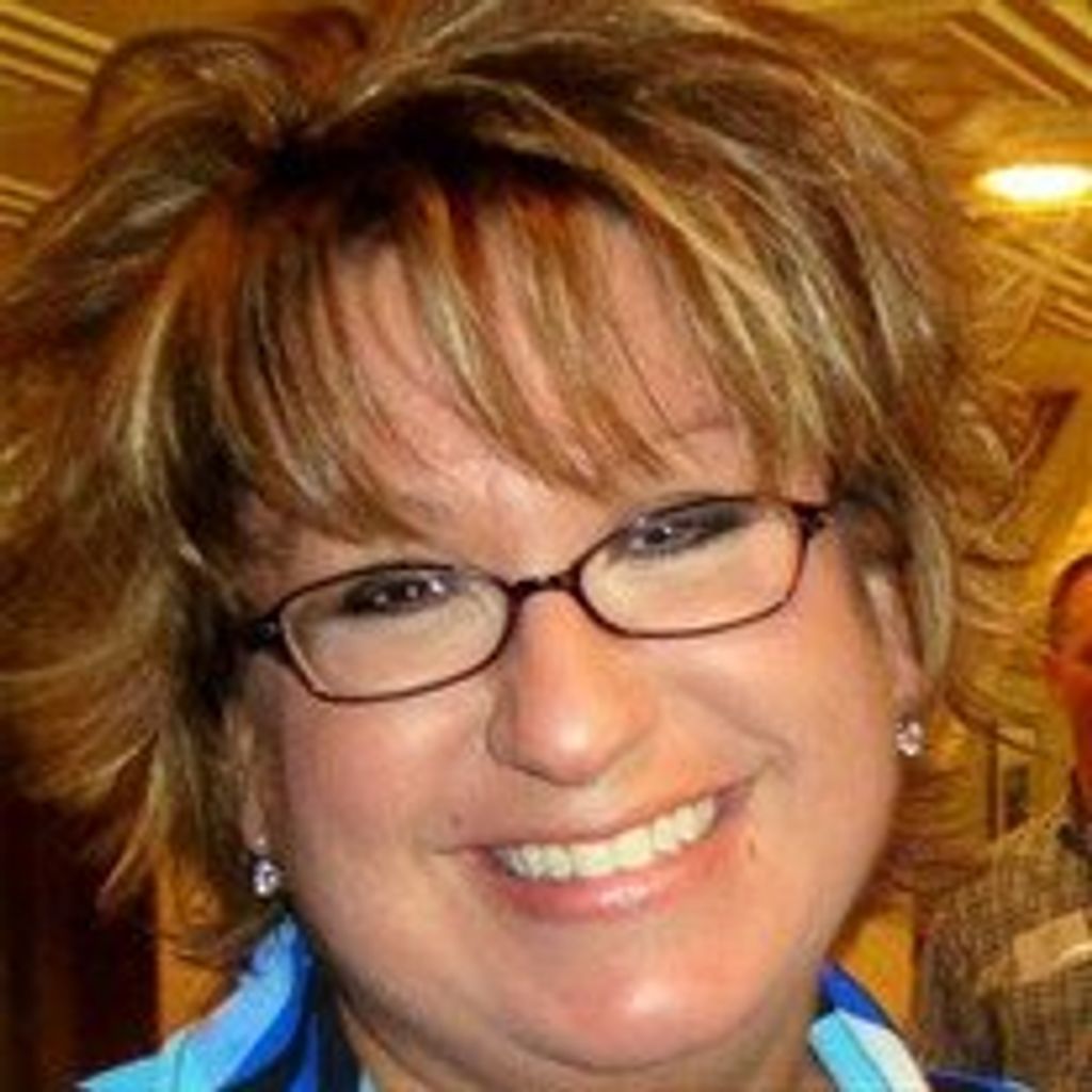 Lainie C Dominguez