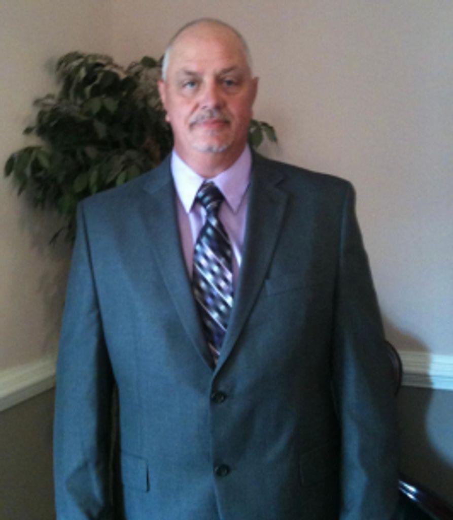 Michael Luke Bennett Profile Photo