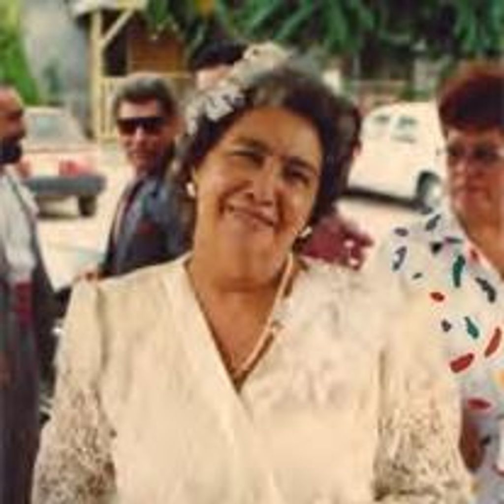 Maria L Chavira " Nina"