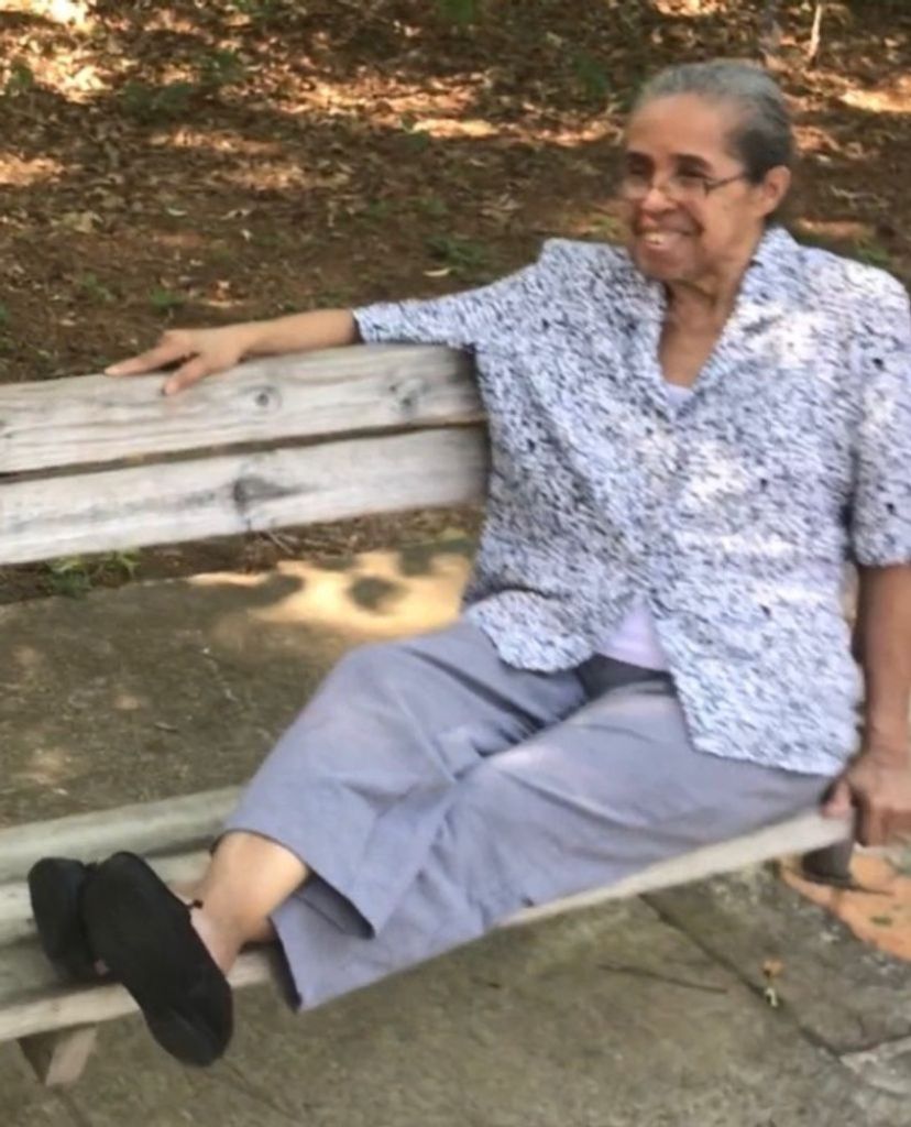 Christel Straughan Profile Photo