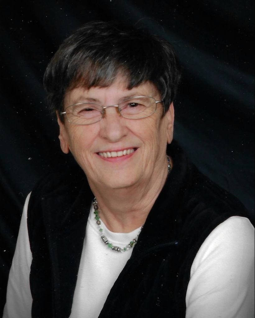Julie Mae Bushey Profile Photo