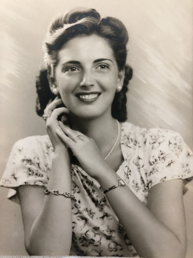 Anastasia Liaskos Profile Photo