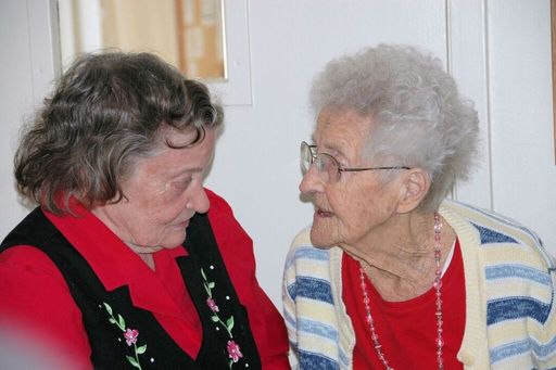 Beatrice Smith photo gallery thumbnail 14 of 91