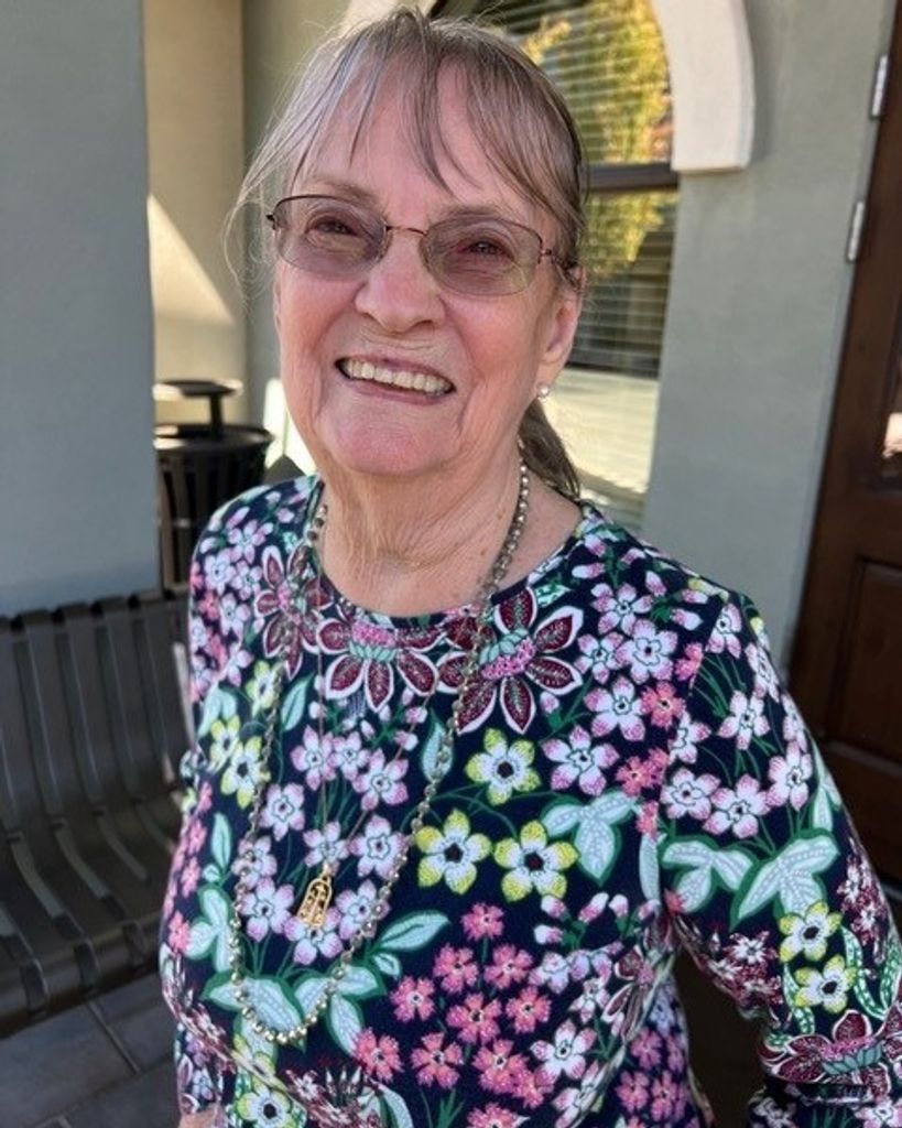 Patricia Lee Lux Profile Photo