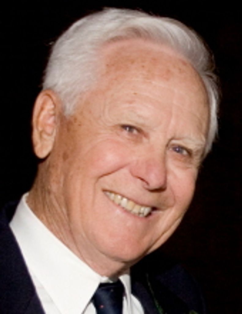 Earl Carter