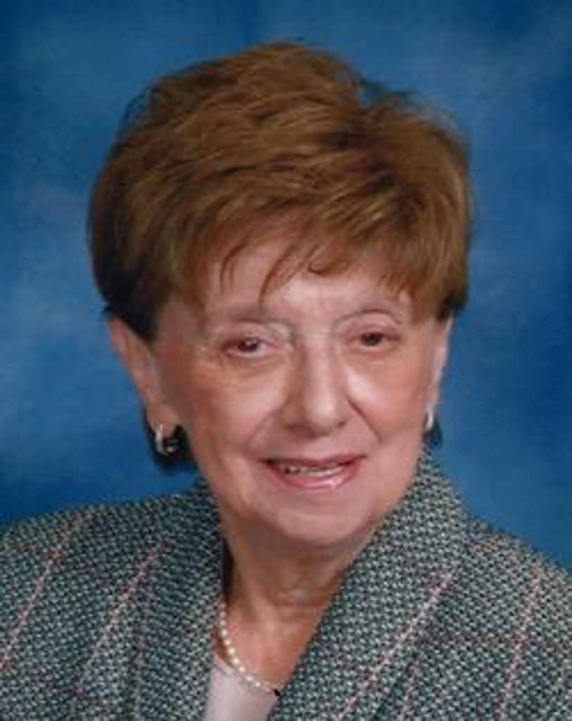 Marietta Louise (Colello)  Carlozzi