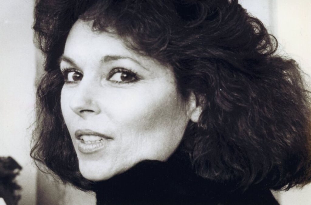Susan Clarke
