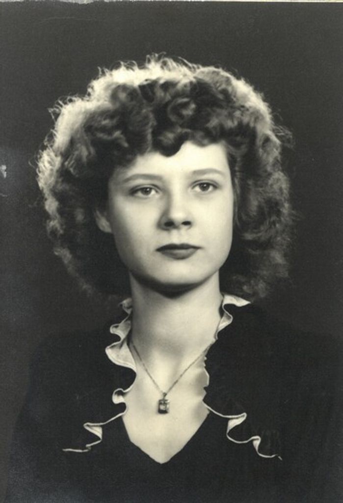 Lottie Marie Flewelling Profile Photo
