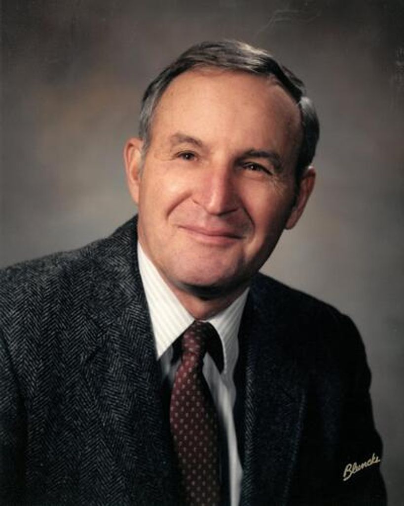 Robert Bob Moore Profile Photo