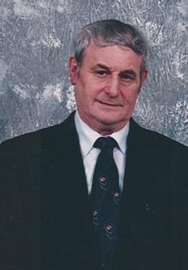 Oliver Kean Profile Photo