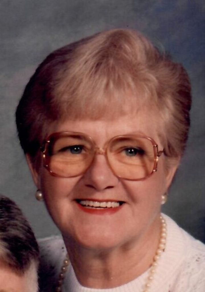 Carolyn Grant